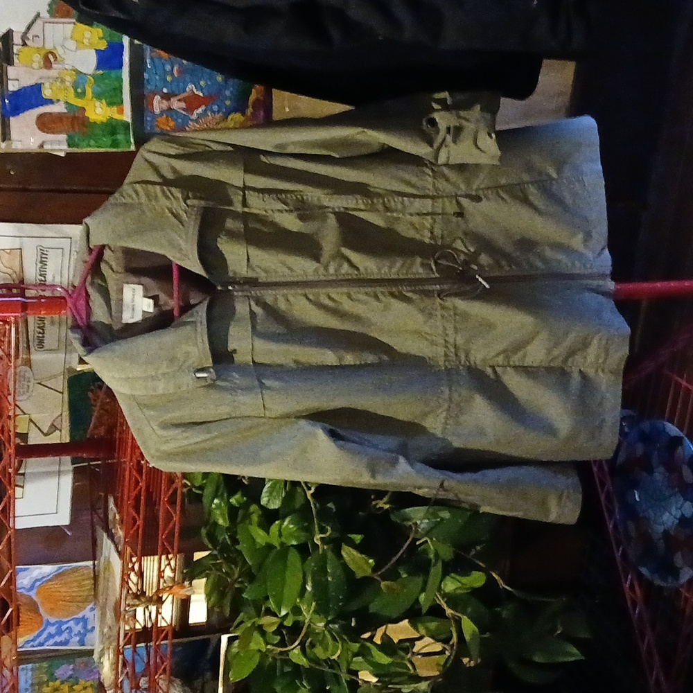 Women's large studio works jacket